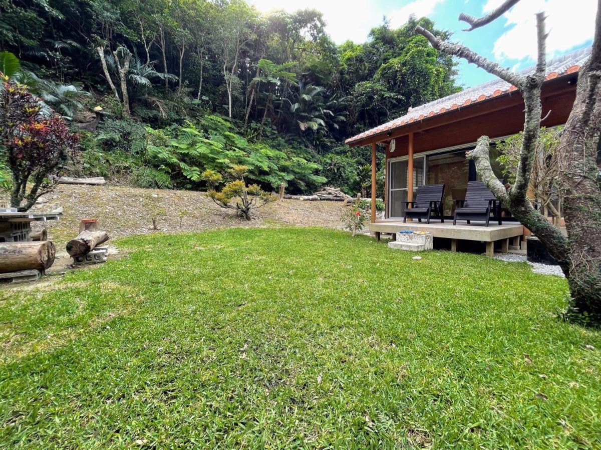 マムヴィッラin森の中の一軒家 Villa Nago Exterior foto